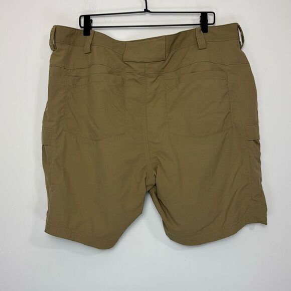 Duluth Armachillo Cooling 9" Cargo Shorts 40 - Picture 3 of 5